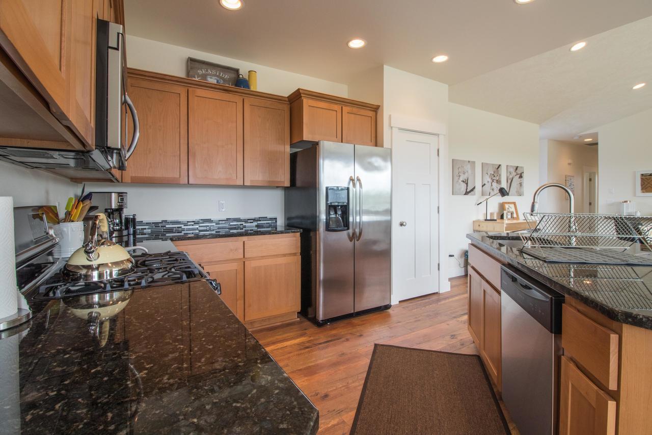 Lakeview Dunes Carnahan Exterior photo