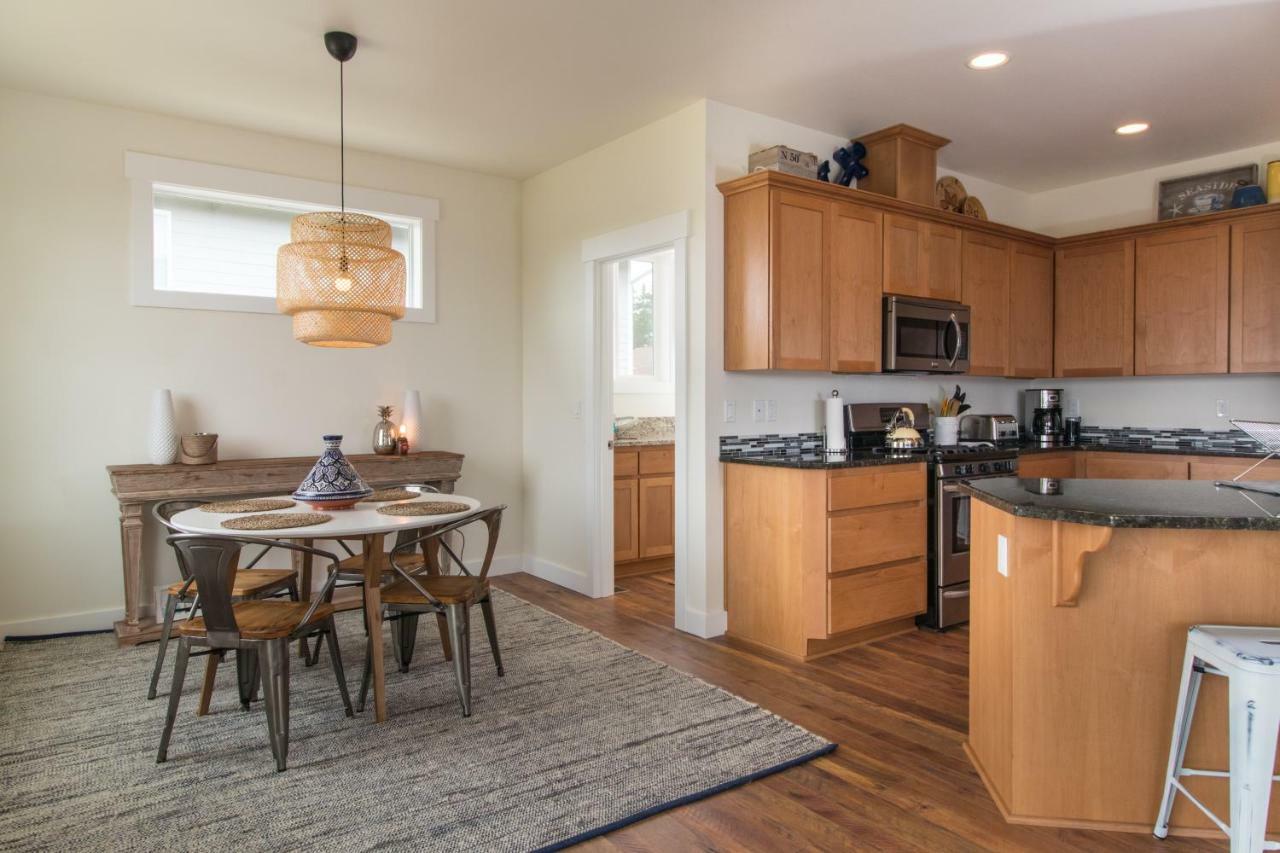 Lakeview Dunes Carnahan Exterior photo